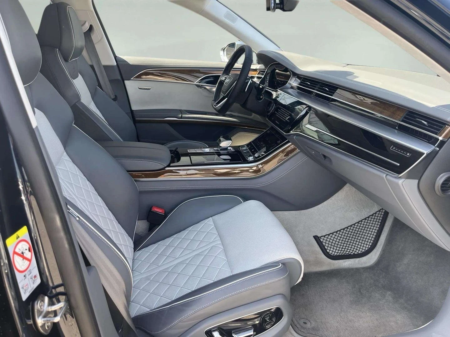 Audi A8, снимка 14 - Автомобили и джипове - 54326741