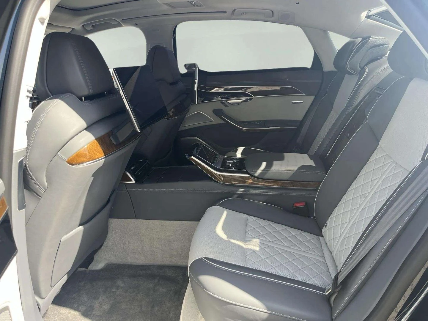 Audi A8, снимка 16 - Автомобили и джипове - 54326741