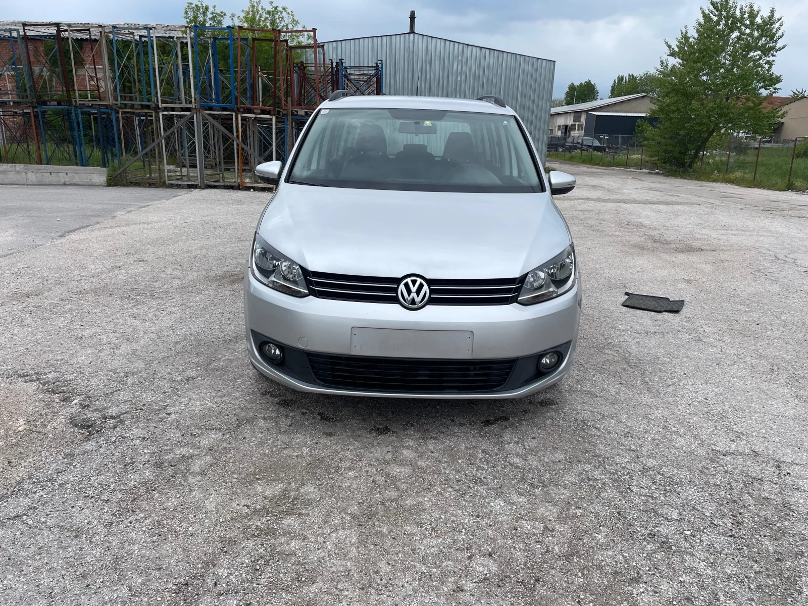 VW Touran, снимка 15 - Автомобили и джипове - 54411456