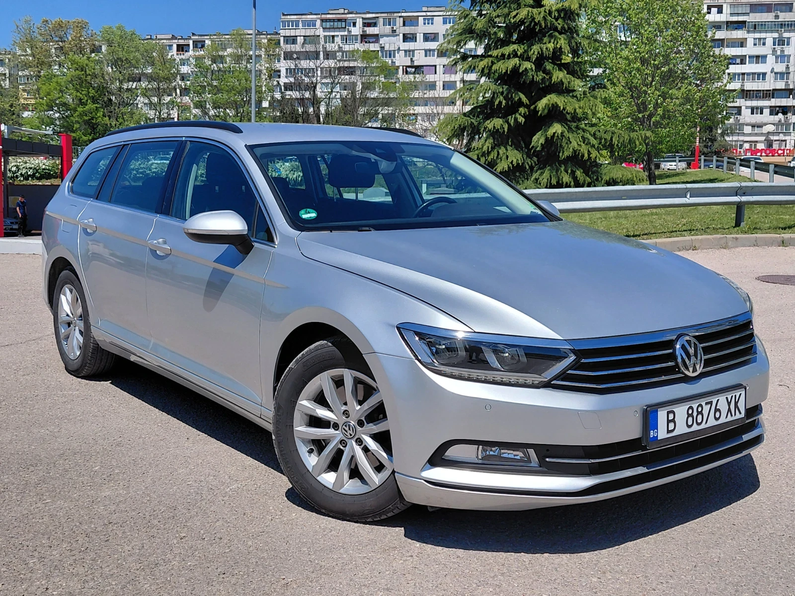 VW Passat 2.0TDI DSG 150к.с FullLed* Distronic* Масаж* Печка