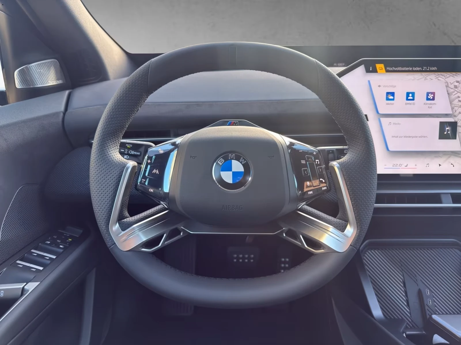 BMW iX3 M sport Pro, снимка 5 - Автомобили и джипове - 54454826