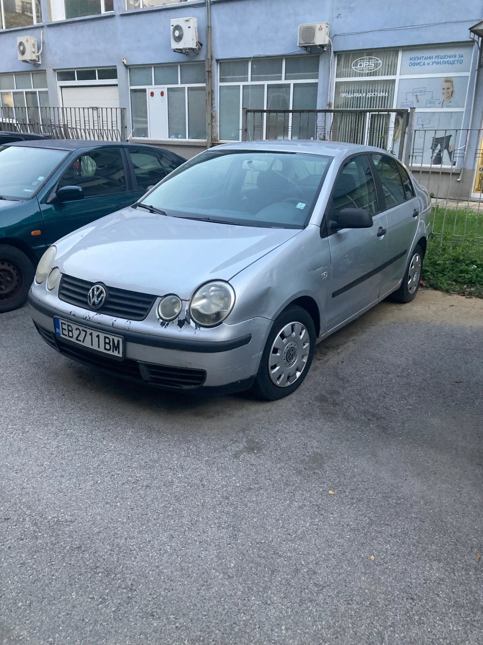 VW Polo Седан, снимка 5 - Автомобили и джипове - 54858141