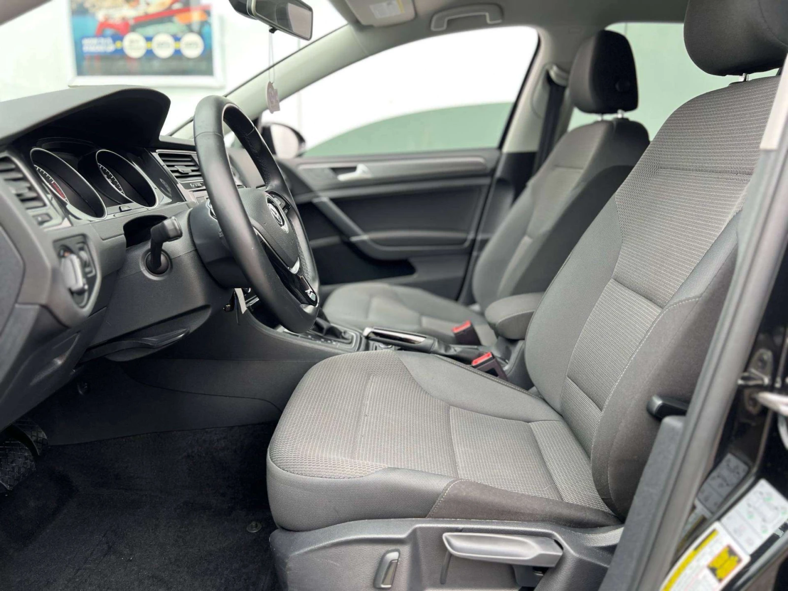 VW Golf МАЛКО КМ / DSG / ЦЕНА ДО БГ, снимка 12 - Автомобили и джипове - 54997964