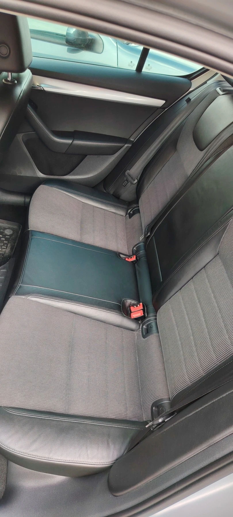 Skoda Octavia, снимка 10 - Автомобили и джипове - 55105678