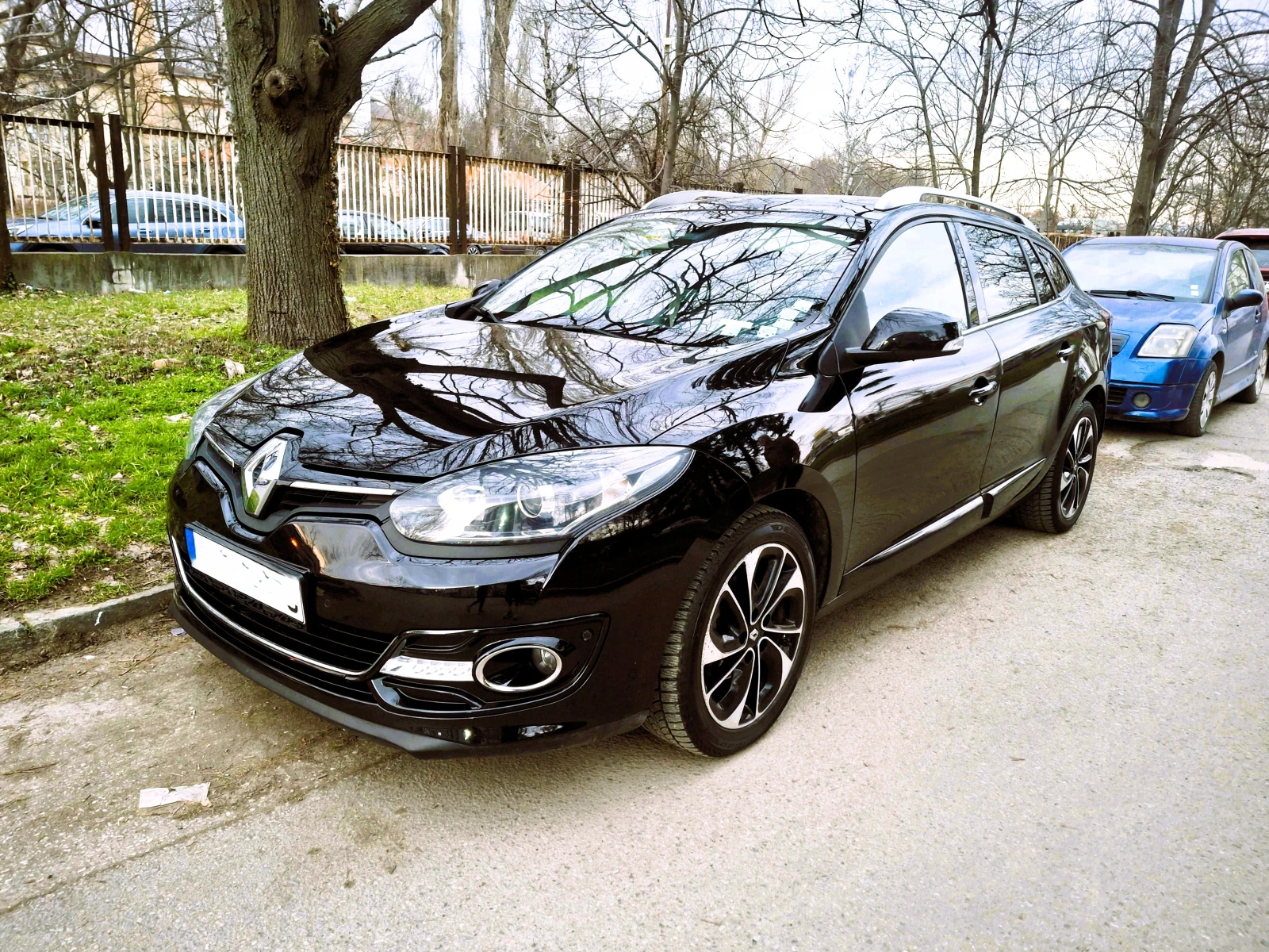 Renault Megane Автоматик, 132 к.с., 16V, Facelift, Bose Edition, снимка 3 - Автомобили и джипове - 55147752
