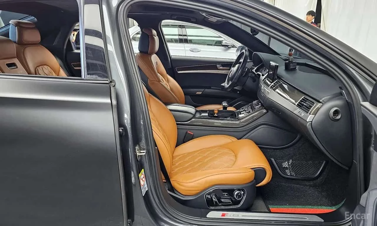 Audi S8 * 4.0 TFSI quattro * ЦЕНА ДО БГ, снимка 11 - Автомобили и джипове - 55629404