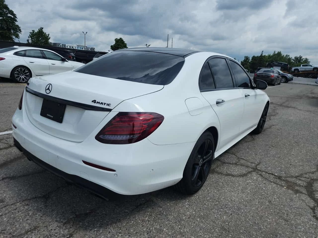 Mercedes-Benz E 300  / 360 / BURMESTER / MEMORY , снимка 3 - Автомобили и джипове - 55643292