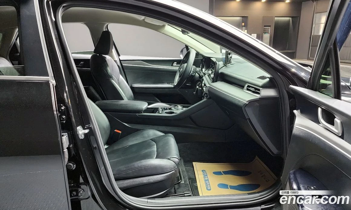 Kia K5 2.0 Trendy, снимка 10 - Автомобили и джипове - 55669015