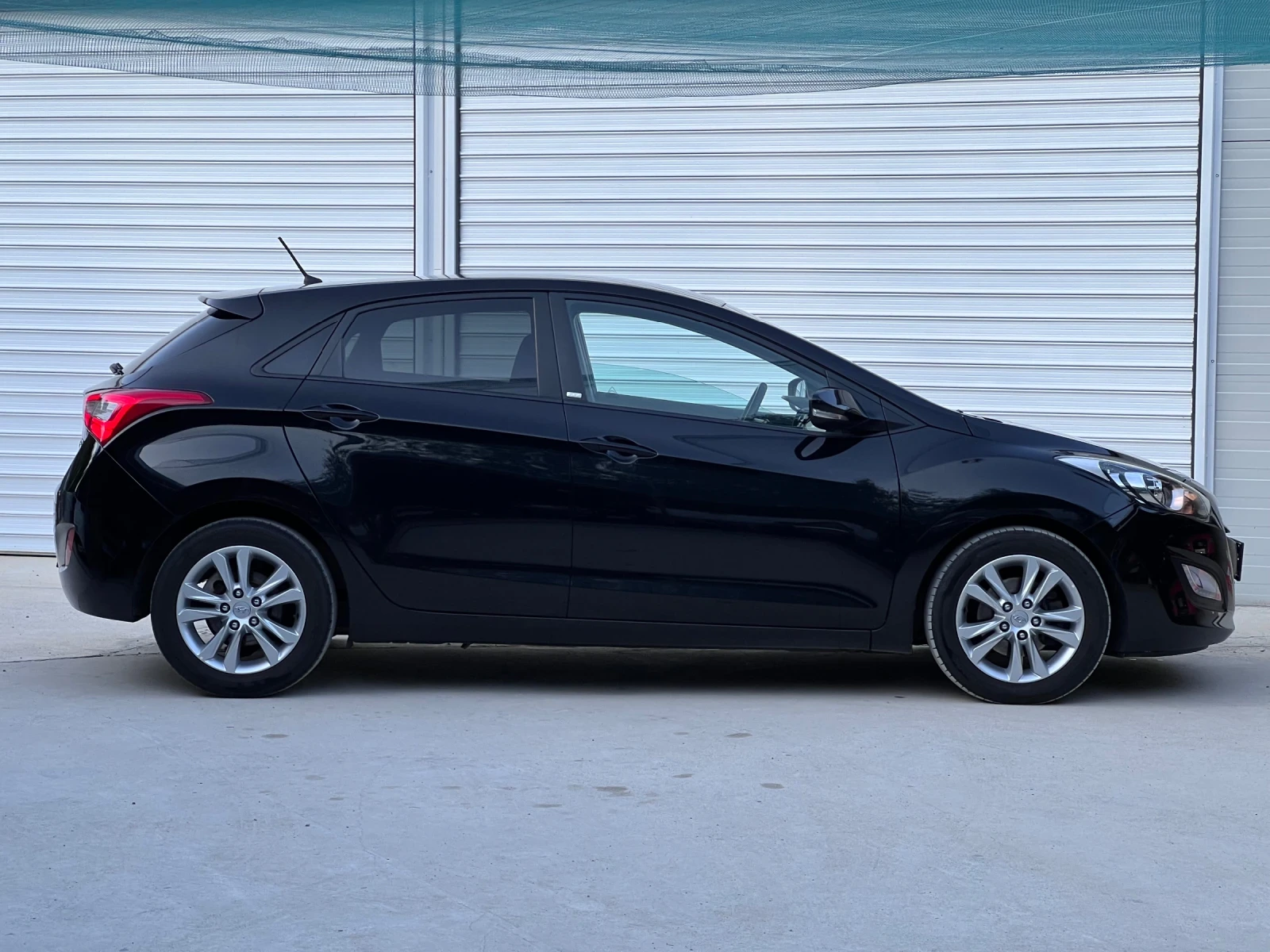Hyundai I30 1.4crdi Face, снимка 8 - Автомобили и джипове - 55698663