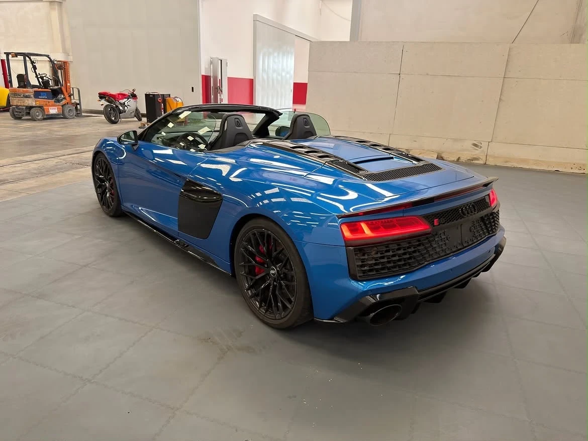 Audi R8 Spyder 5.2 TFSI Quattro Performance, снимка 3 - Автомобили и джипове - 55840779