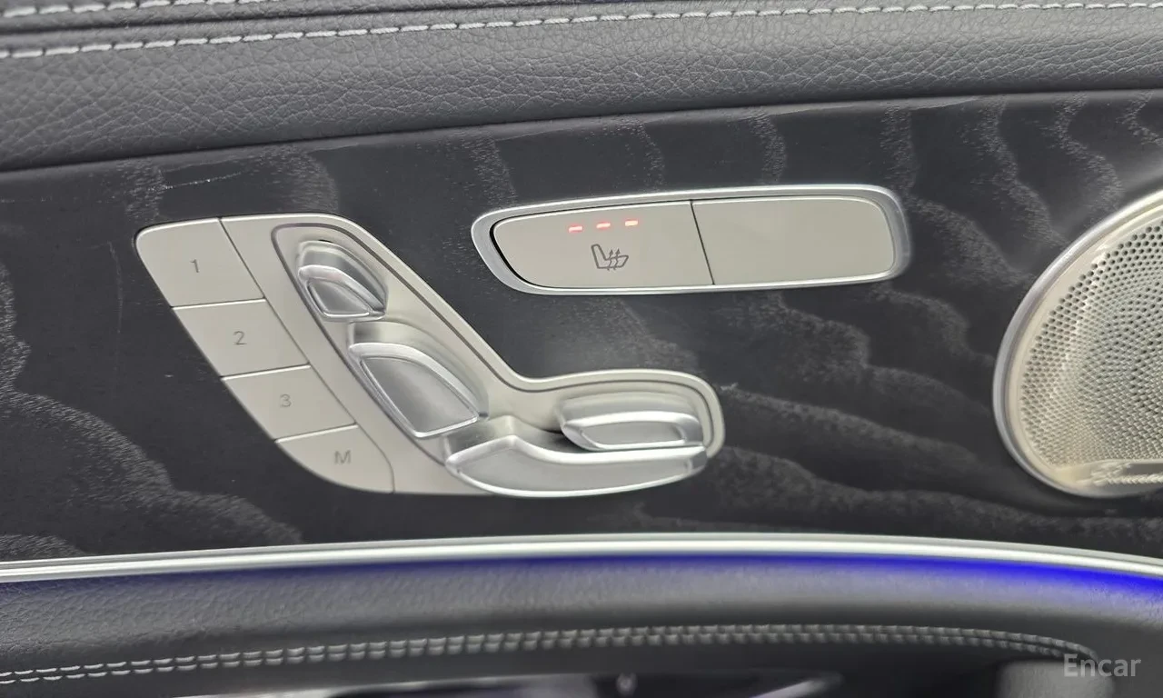 Mercedes-Benz E 220 d 4MATIC AMG Line | 2021| 26 984 км, снимка 8 - Автомобили и джипове - 55849444