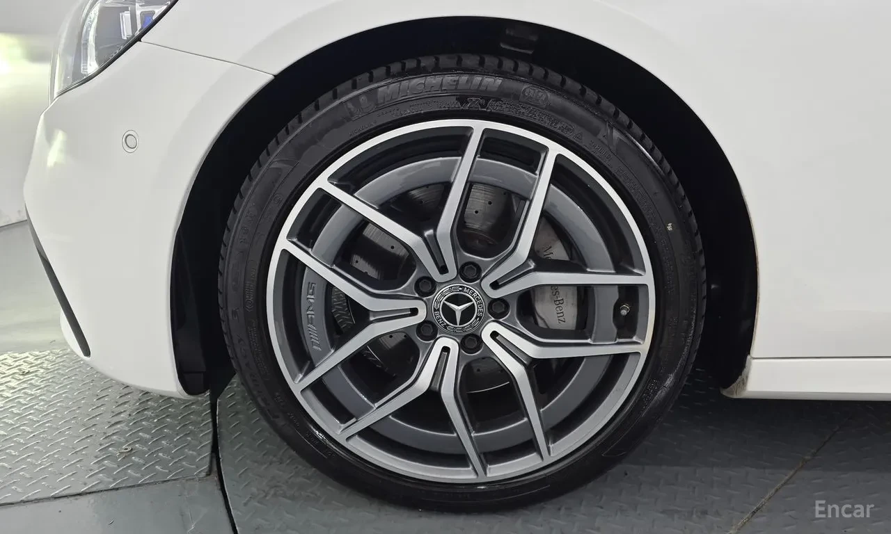Mercedes-Benz E 220 d 4MATIC AMG Line | 2021| 26 984 км, снимка 5 - Автомобили и джипове - 55849444