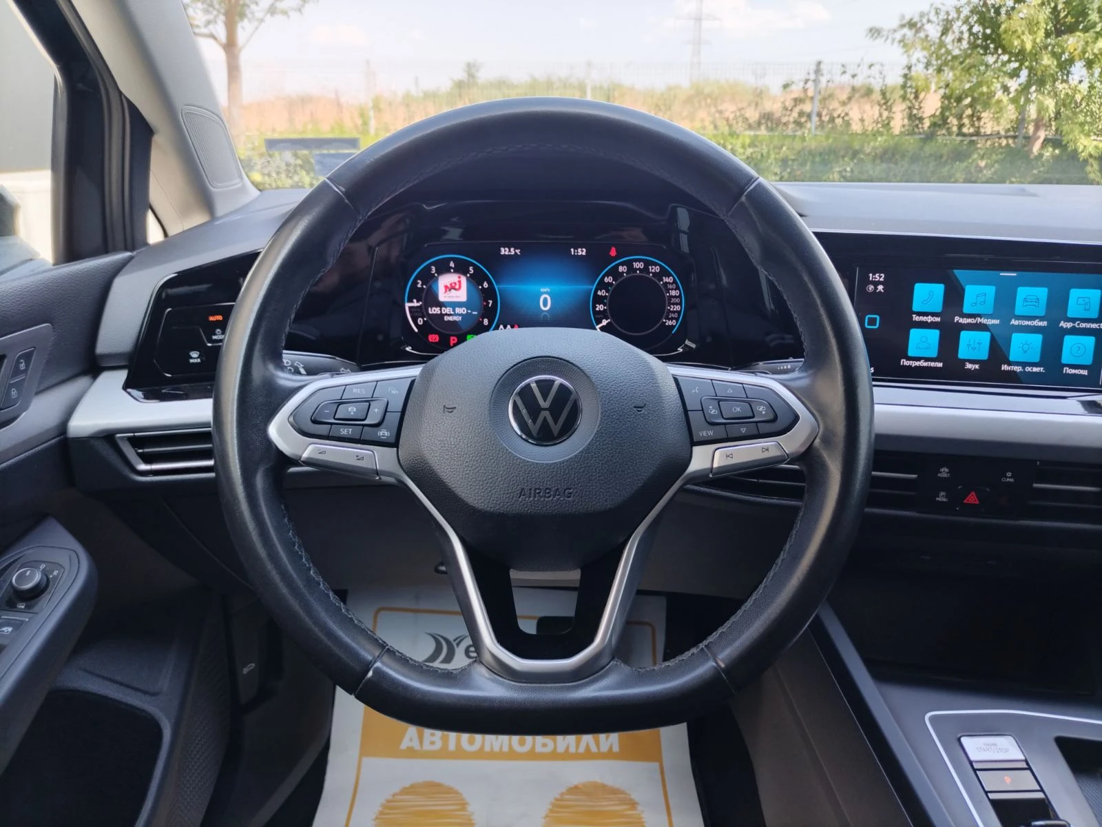 VW Golf 1.5eTSI/150к.с./Life, снимка 10 - Автомобили и джипове - 56099769