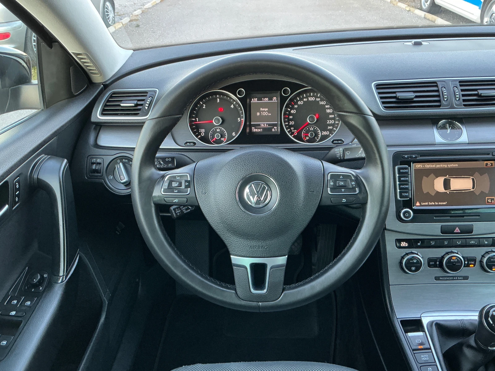 VW Passat 2.0 TDI, снимка 11 - Автомобили и джипове - 56261448
