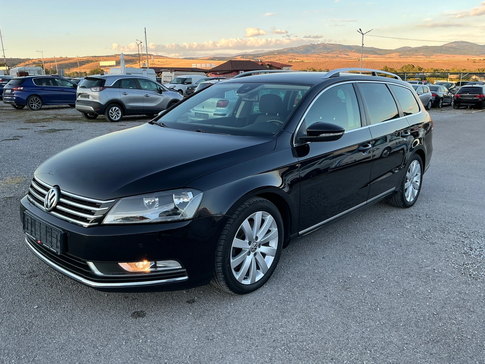 VW Passat 2.0 TDI, снимка 3 - Автомобили и джипове - 56261448