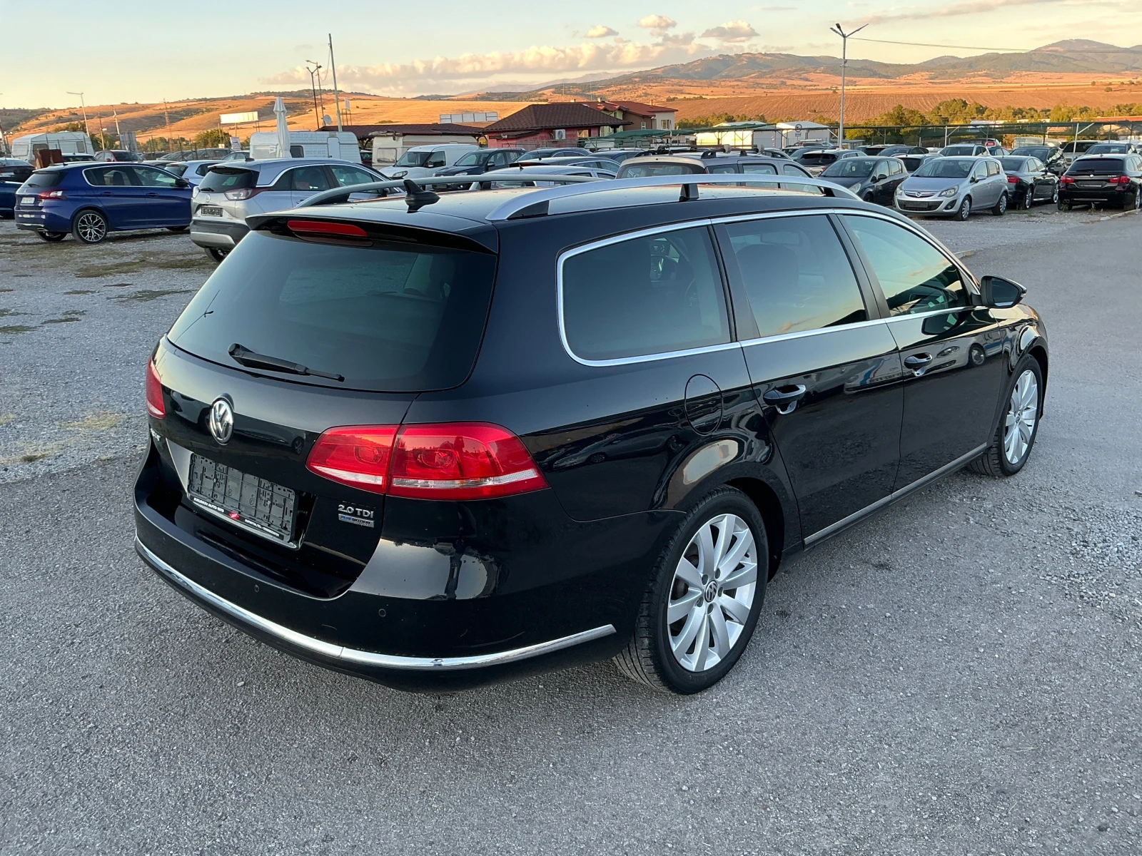 VW Passat 2.0 TDI, снимка 8 - Автомобили и джипове - 56261448