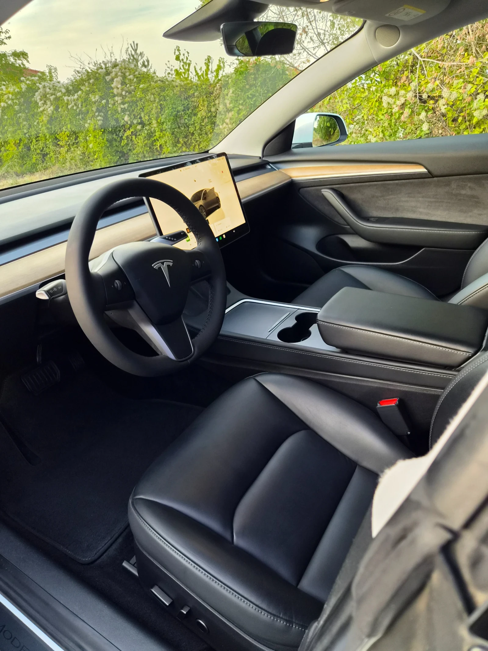 Tesla Model 3 22г/Long Range/Dual Motor , снимка 9 - Автомобили и джипове - 56399558