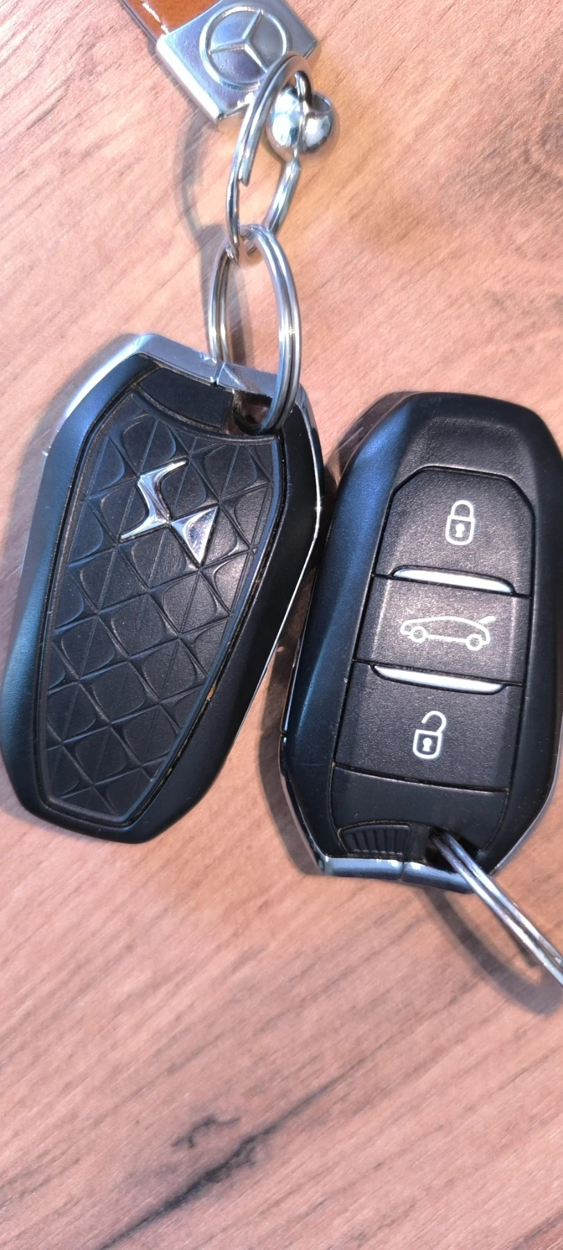 Citroen DS5 2.0 BluHdi  180 EAT6, снимка 15 - Автомобили и джипове - 56584940
