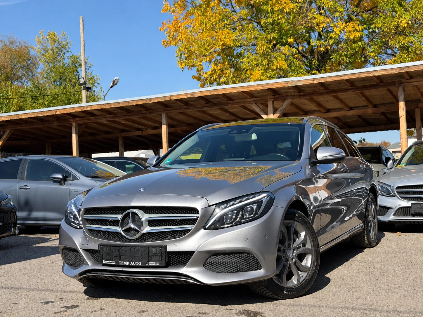 Mercedes-Benz C 220 D* СЕРВИЗНА КНИЖКА С ПЪЛНА ИСТОРИЯ В МЕРЦЕДЕС