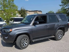 Toyota 4runner SR5 4WD | CARFAX | АВТОКРЕДИТ БЕЗ ПЪРВОНАЧАЛНА , снимка 3