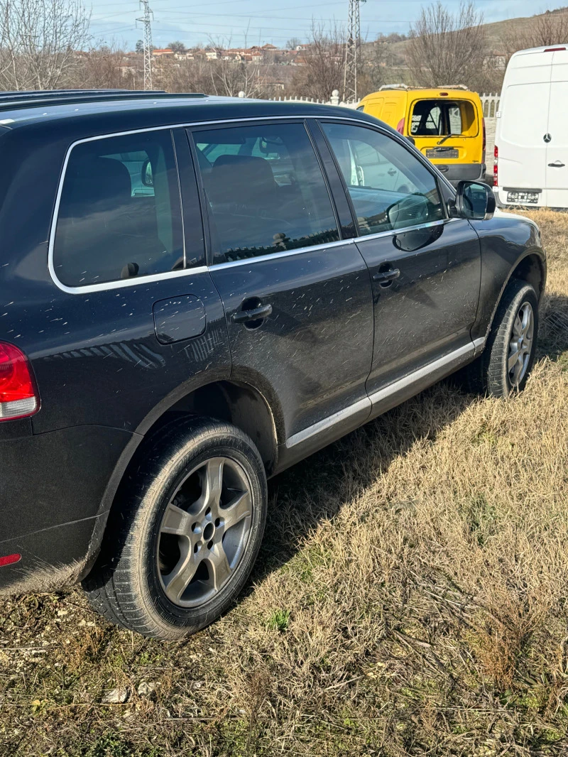 VW Touareg Джип, снимка 3 - Автомобили и джипове - 43881488