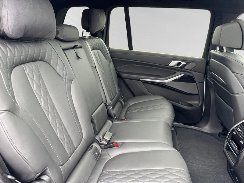 BMW X7 40i/xDrive/FACELIFT/M-SPORT/H&K/PANO/HEAD UP/360/, снимка 12 - Автомобили и джипове - 52454263