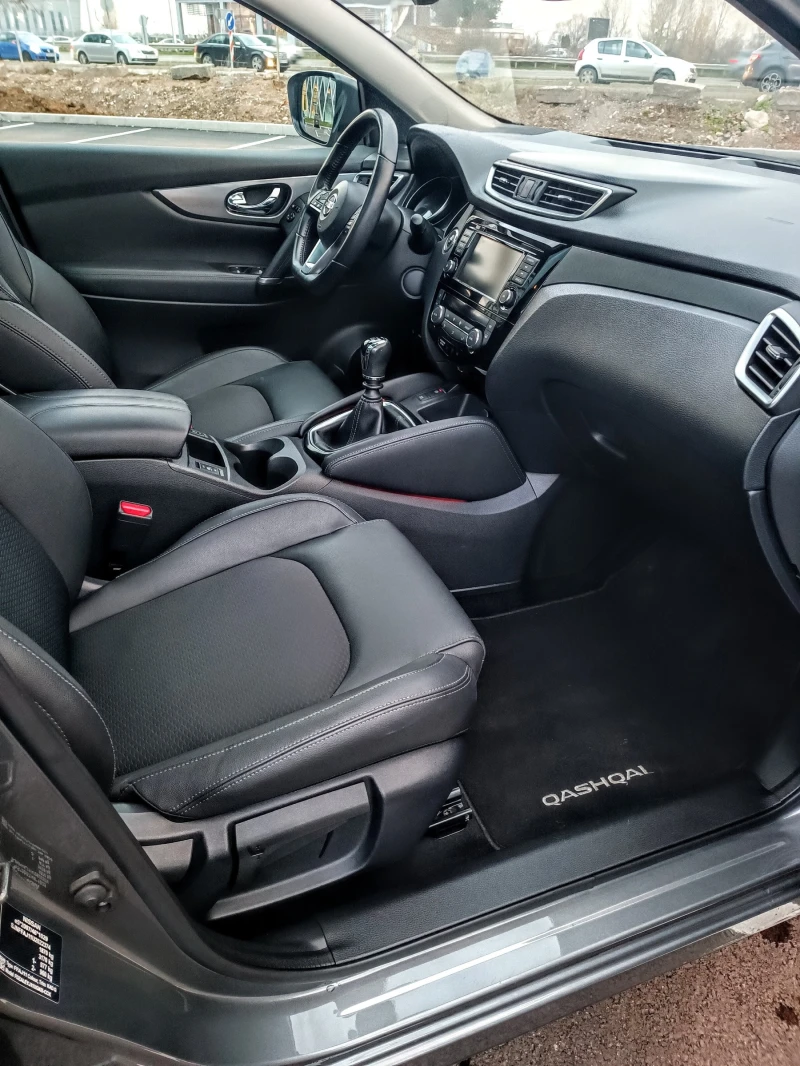 Nissan Qashqai 1.3 DIG-T | TEKNA | ПАНОРАМА | КАМЕРА 360| ПОДГРЕВ, снимка 10 - Автомобили и джипове - 52682998