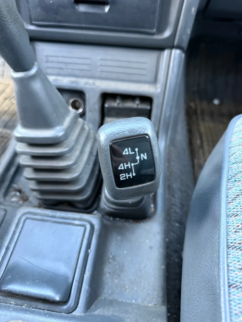 Mitsubishi Pajero, снимка 9 - Автомобили и джипове - 52913568