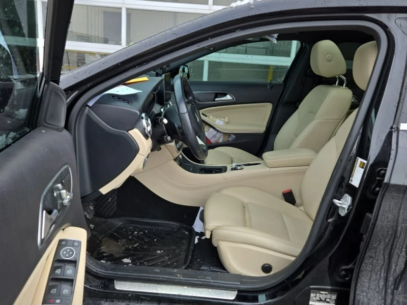 Mercedes-Benz GLA 250  CARFAX * ФИНАНСИРАНЕ, снимка 5 - Автомобили и джипове - 53264136