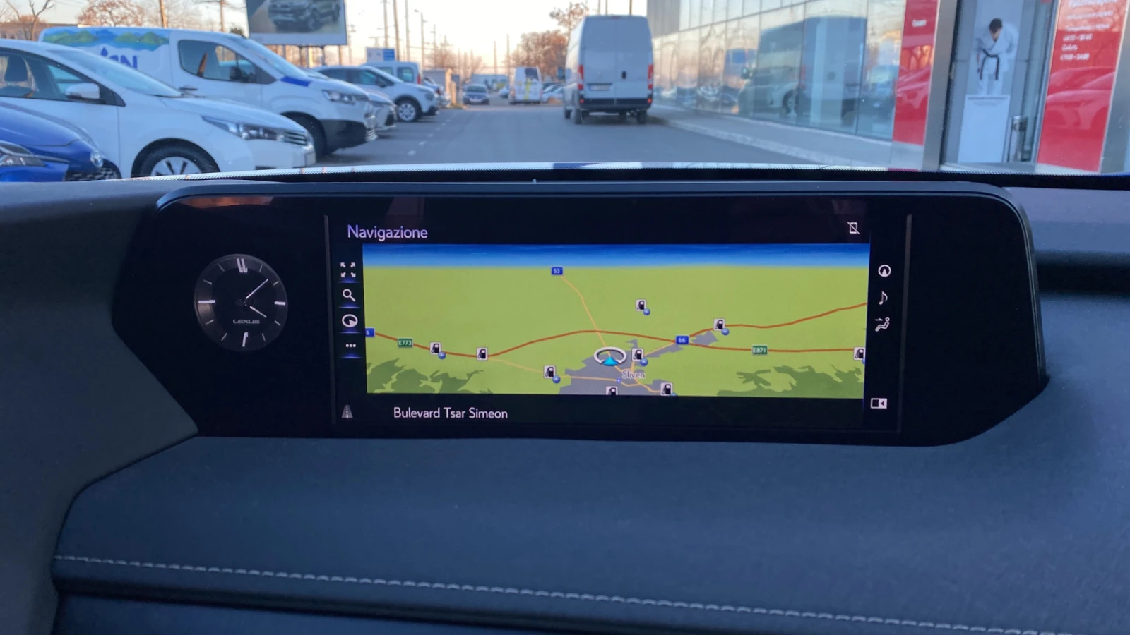 Lexus UX 300E  | Mobile.bg   12