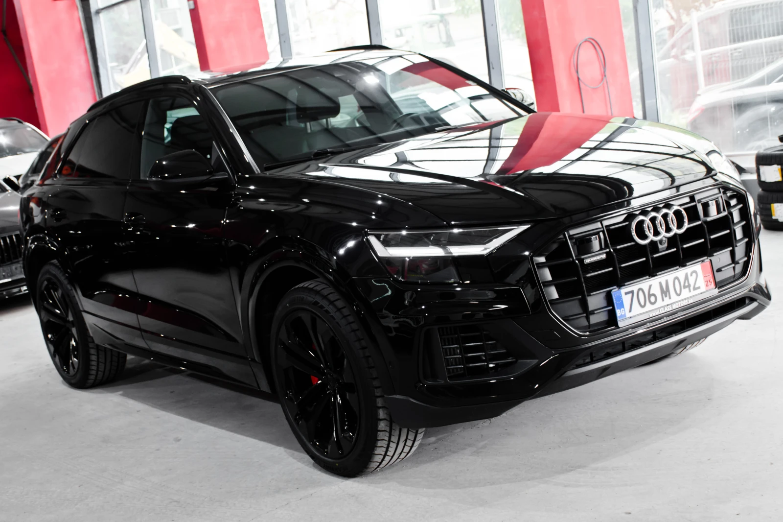 Audi Q8 55 TFSI - изображение 3