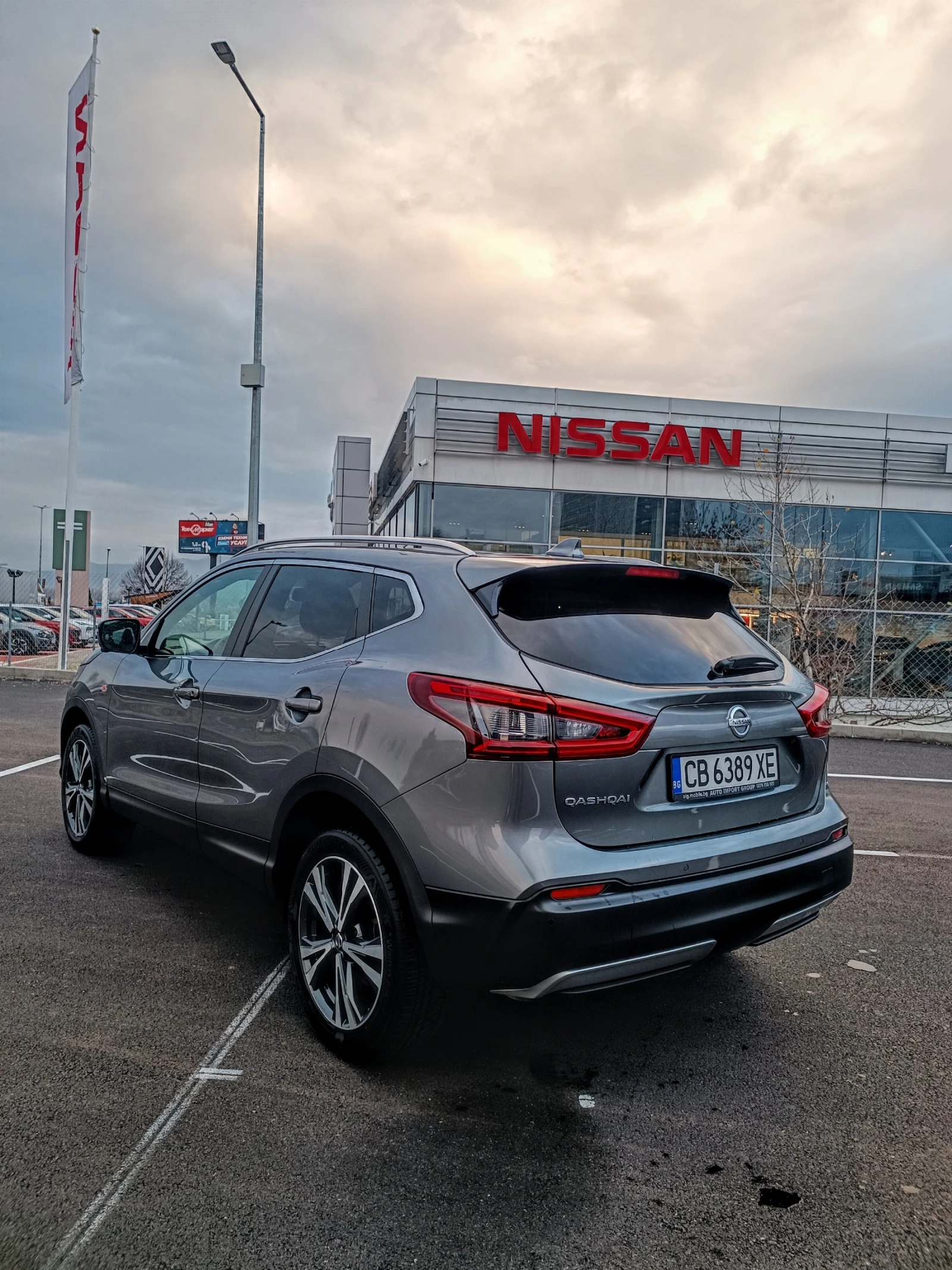 Nissan Qashqai 1.3 DIG-T | TEKNA |  |  360|  | Mobile.bg   5
