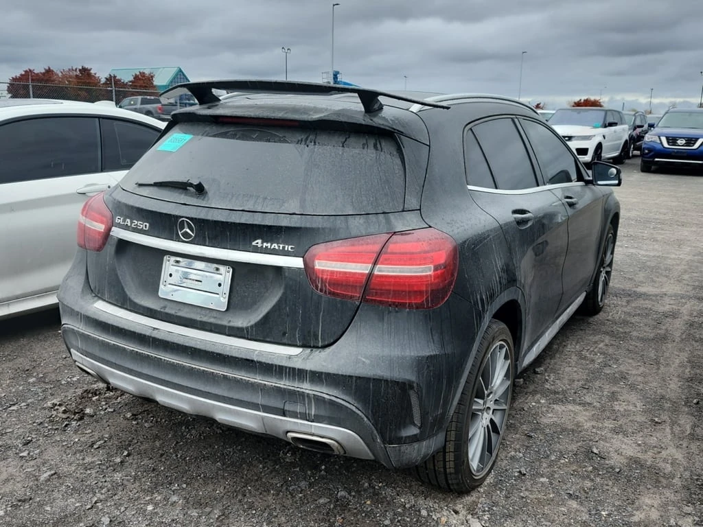 Mercedes-Benz GLA 250  CARFAX * ФИНАНСИРАНЕ - изображение 3