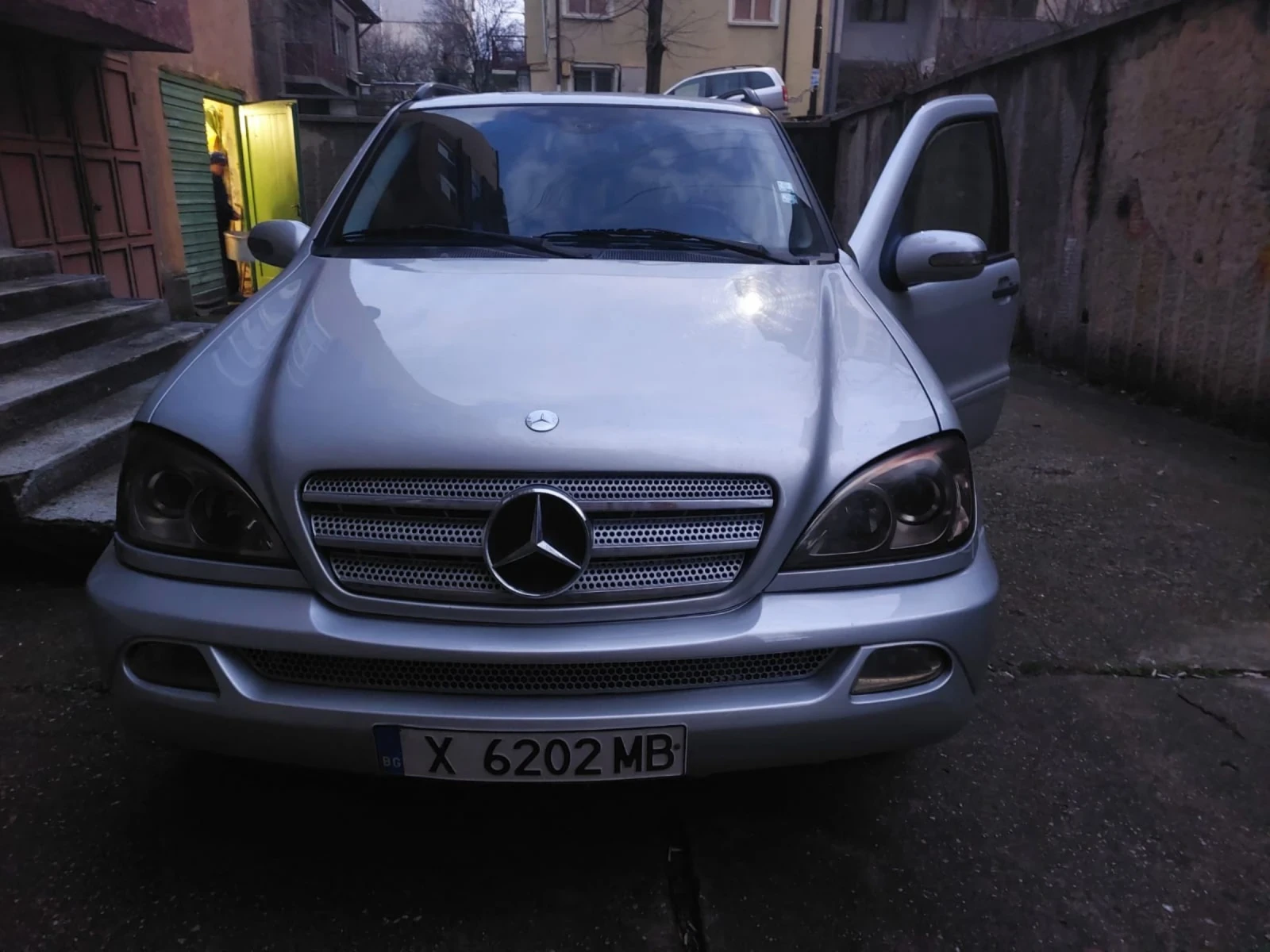 Mercedes-Benz ML 270 2.7 Дизел Автоматик , снимка 13 - Автомобили и джипове - 54391132