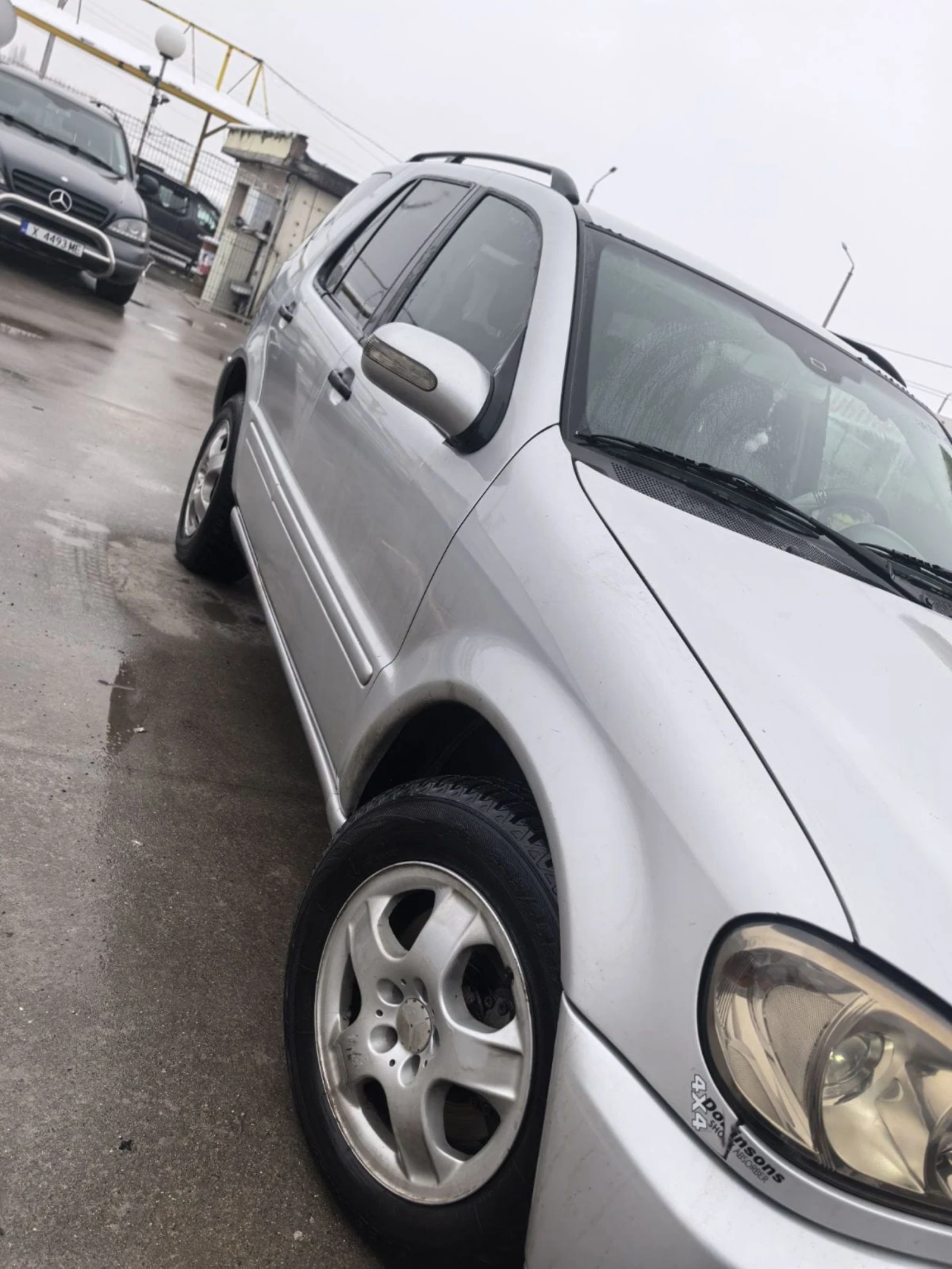 Mercedes-Benz ML 270 2.7 Дизел Автоматик , снимка 14 - Автомобили и джипове - 54070074