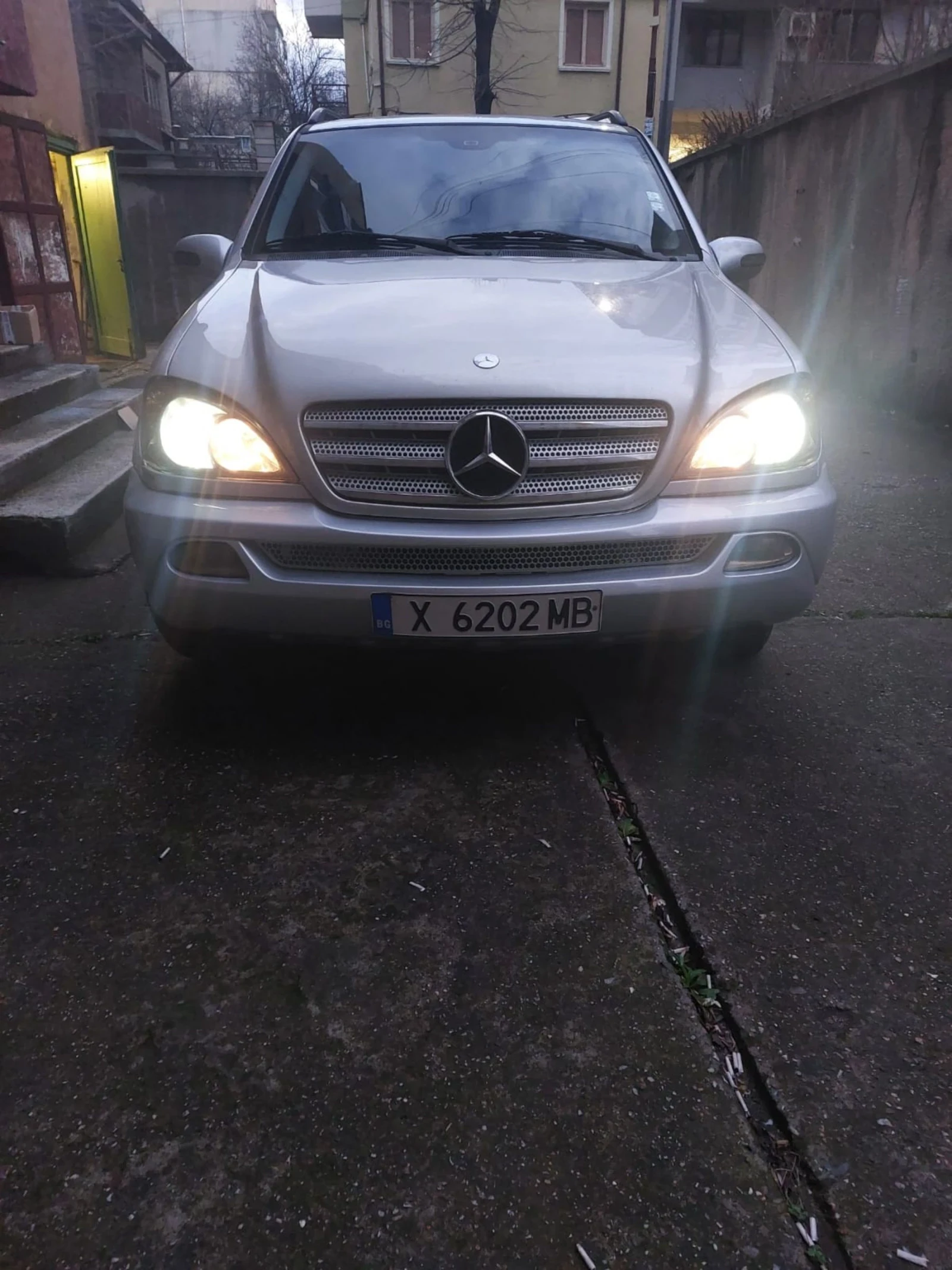 Mercedes-Benz ML 270 2.7 Дизел Автоматик , снимка 15 - Автомобили и джипове - 54391132
