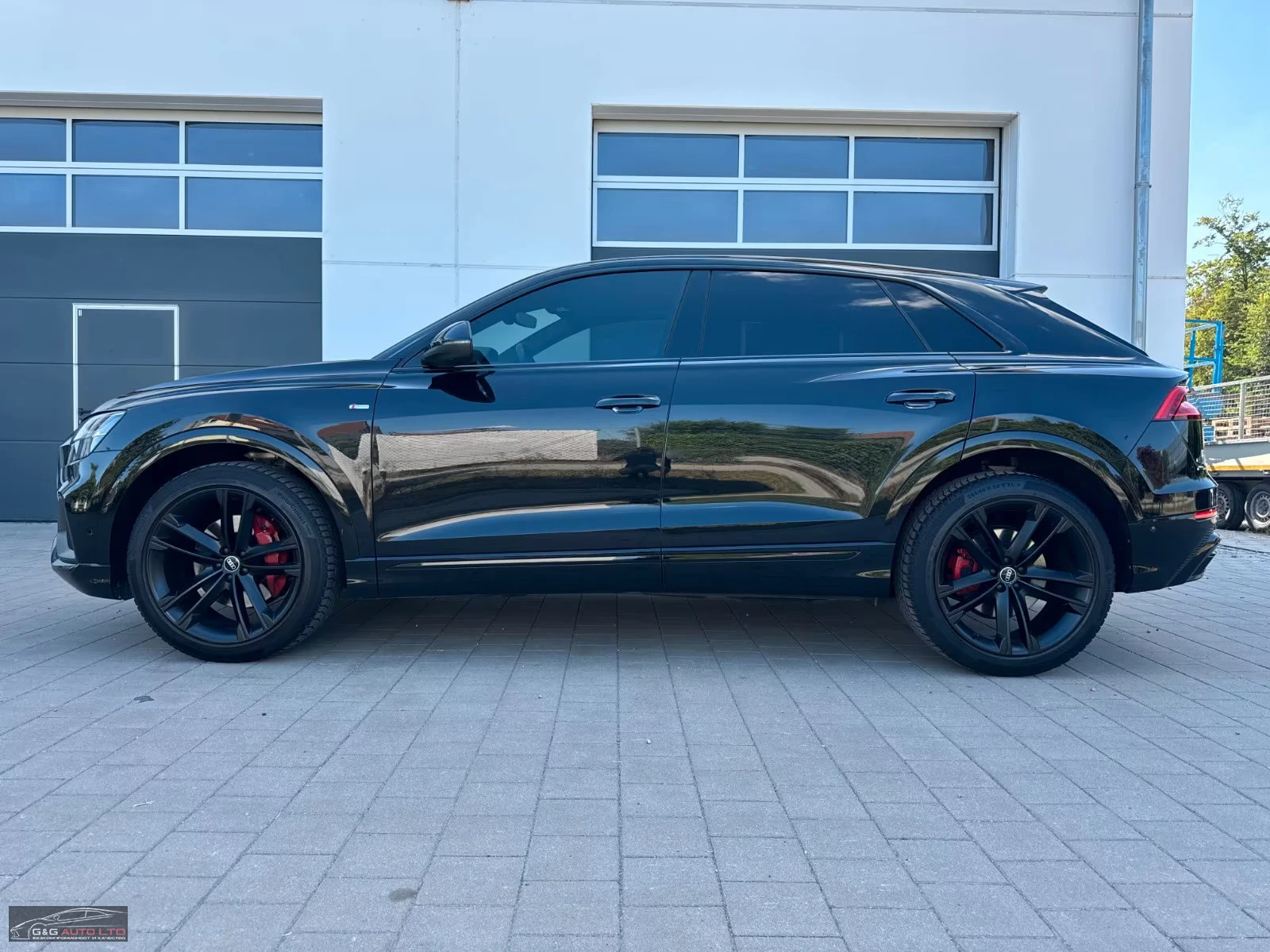 Audi Q8 50TDI/286HP/S-LINE/360/ОБДУХВАНЕ/MATRIX/ACC/578z, снимка 2 - Автомобили и джипове - 55231301