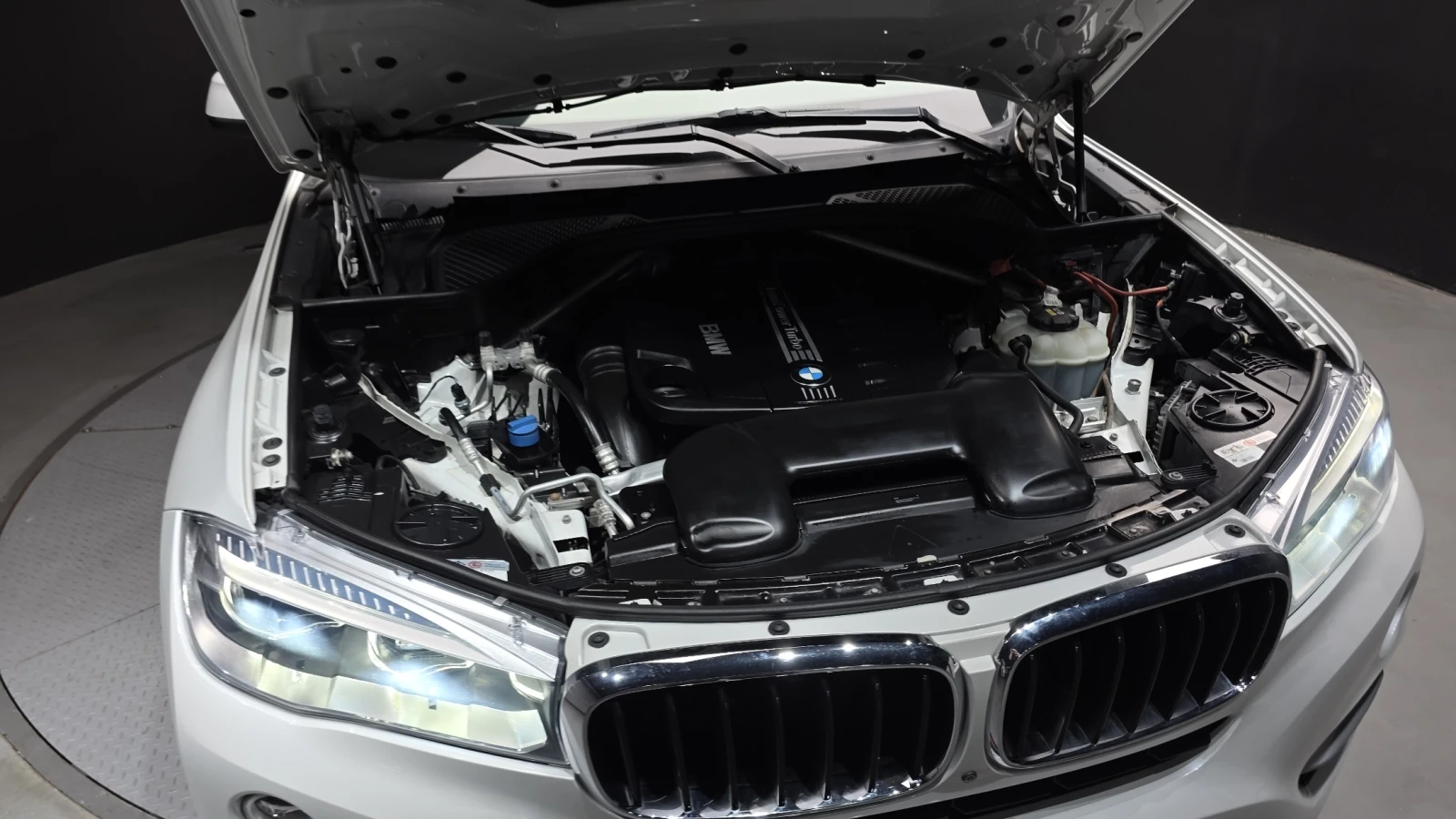 BMW X6 xDrive30d* HUD* ЕЛ. БАГАЖНИК* 360* КРАЙНА ЦЕНА, снимка 6 - Автомобили и джипове - 55367139