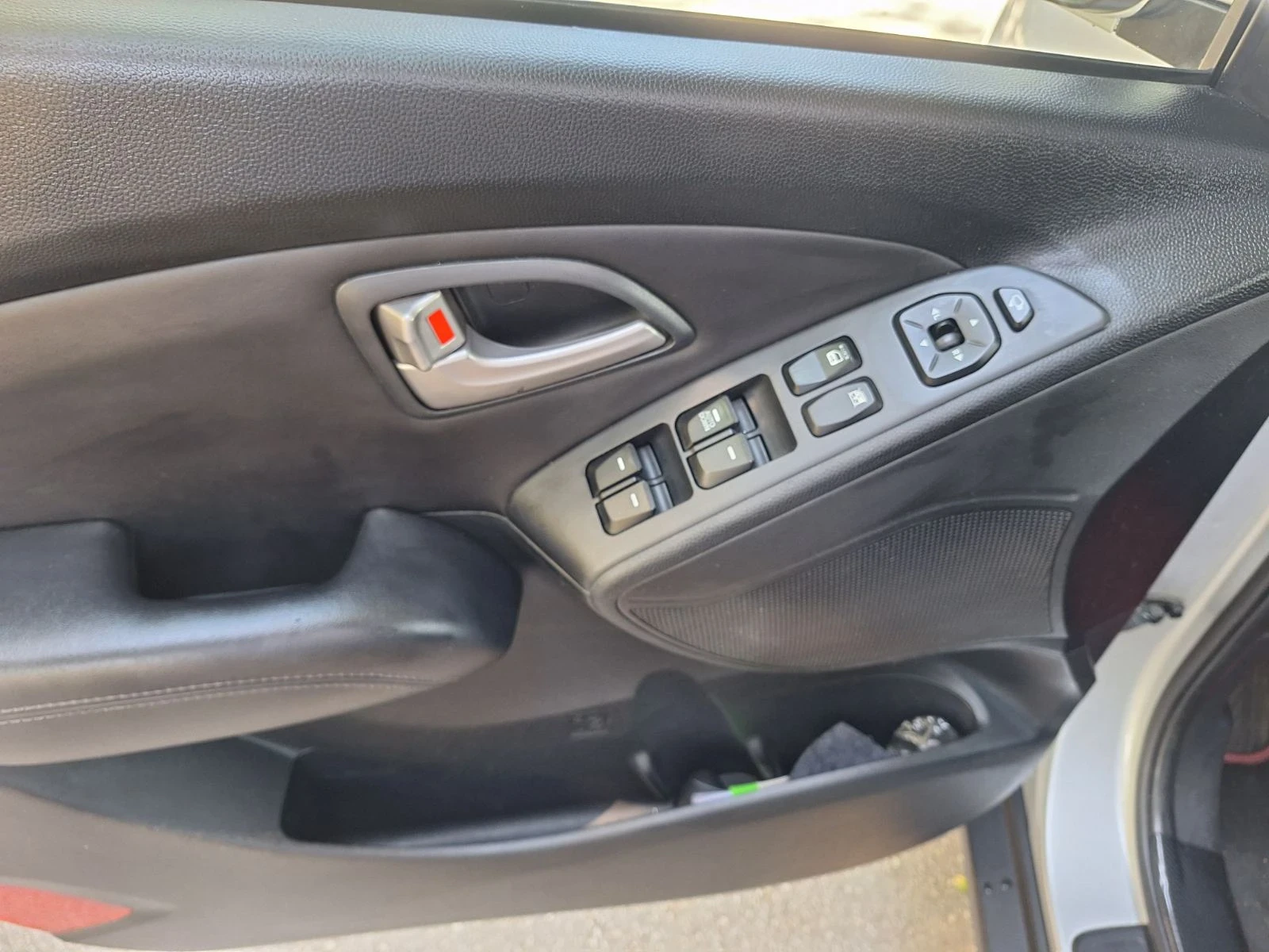 Hyundai IX35, снимка 11 - Автомобили и джипове - 56018325
