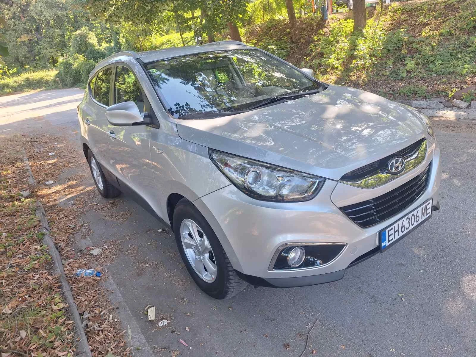 Hyundai IX35, снимка 4 - Автомобили и джипове - 56018325