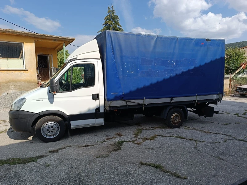 Iveco Daily, снимка 2 - Бусове и автобуси - 47451130