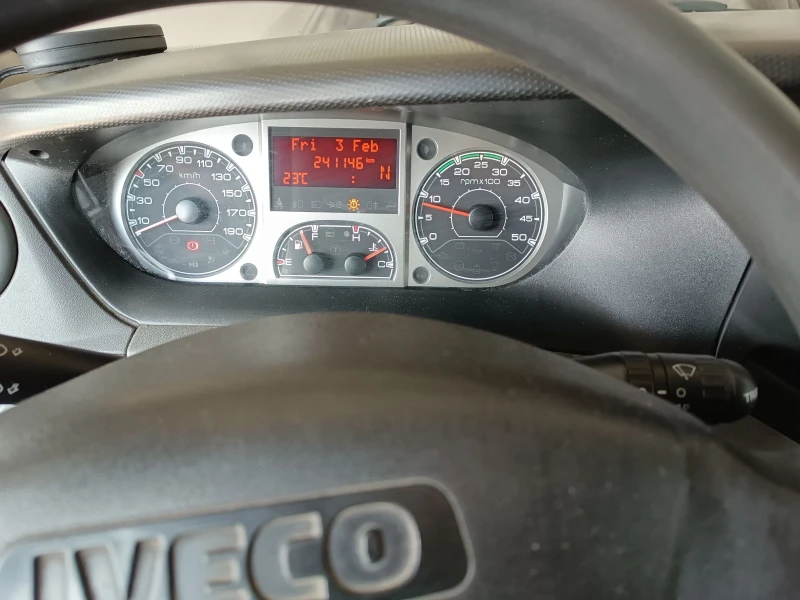 Iveco Daily, снимка 11 - Бусове и автобуси - 47451130