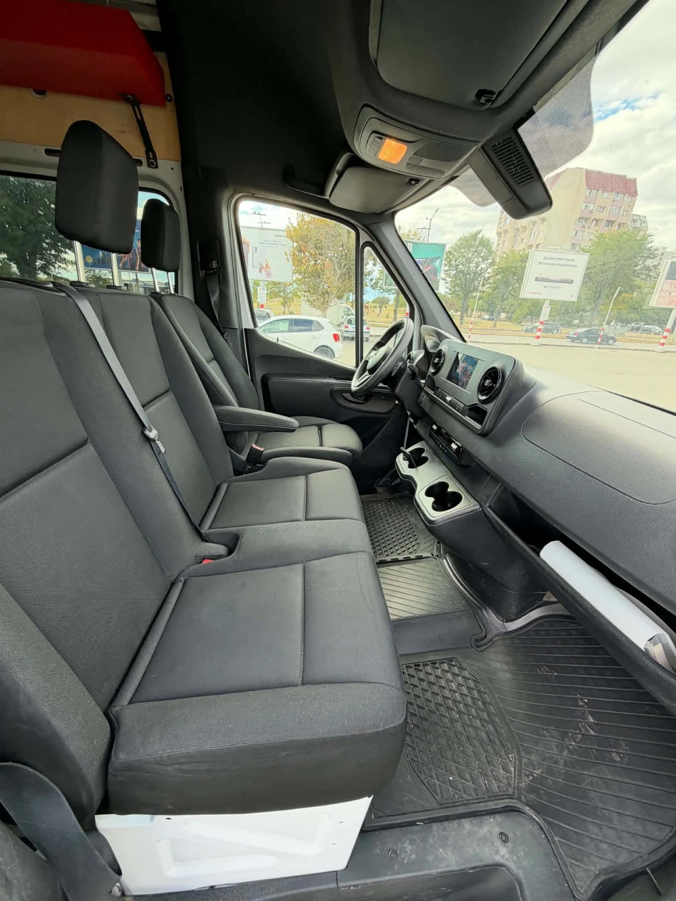 Mercedes-Benz Sprinter 318, снимка 10 - Бусове и автобуси - 56207695