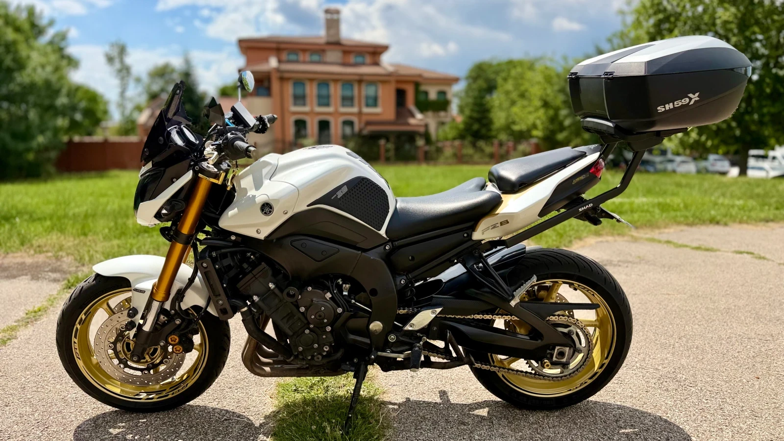 Yamaha FZ8, снимка 3 - Мотоциклети и мототехника - 54960559