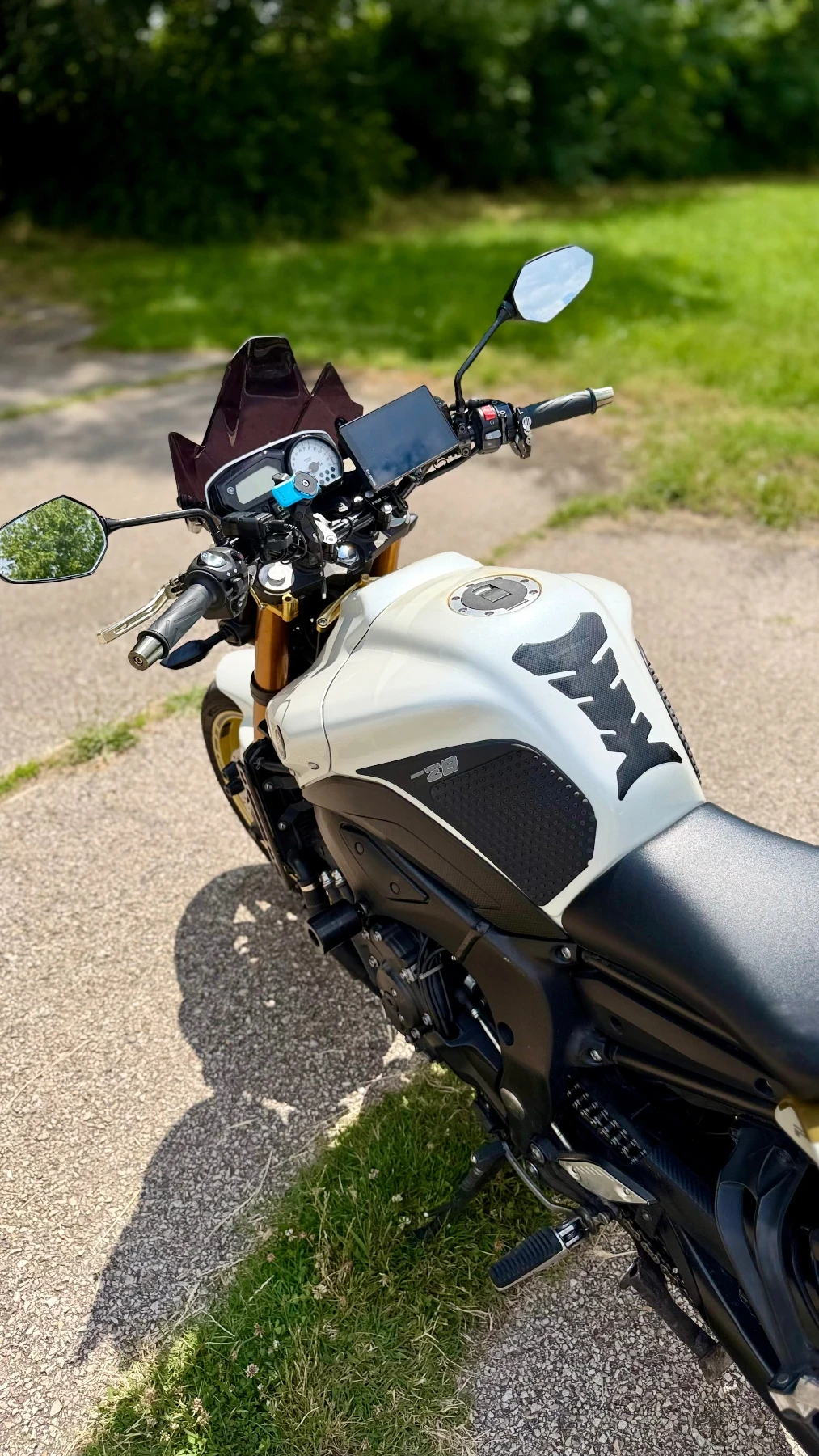 Yamaha FZ8, снимка 9 - Мотоциклети и мототехника - 54960559