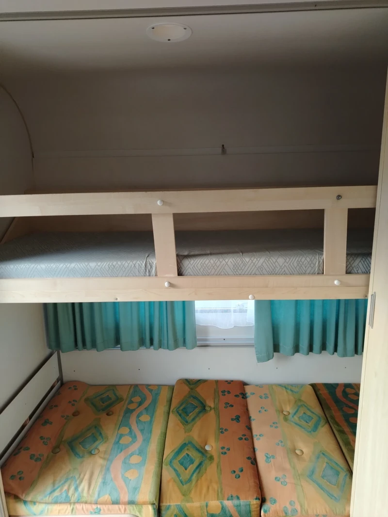 Каравана Chateau Carrat, снимка 7 - Каравани и кемпери - 53566805