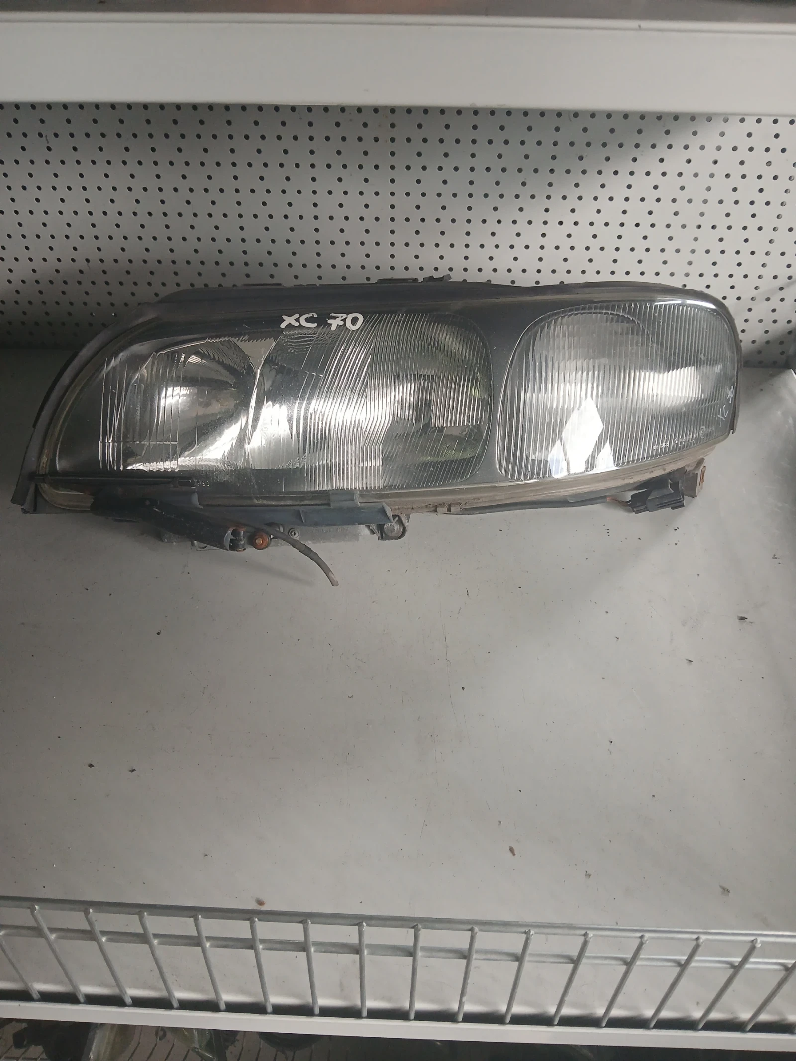 89004805 Фар ляв Volvo XC70 