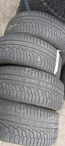 Гуми Зимни 235/45R18, снимка 2
