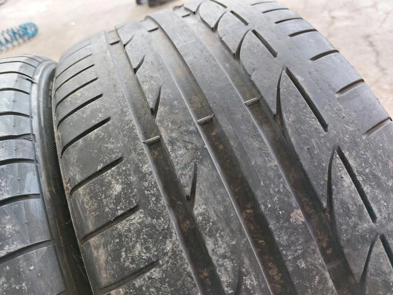 Гуми Летни 255/40R18, снимка 3 - Гуми и джанти - 36220853