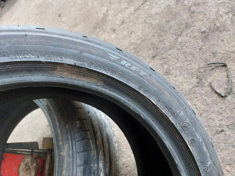 Гуми Летни 255/40R18, снимка 7 - Гуми и джанти - 36220853